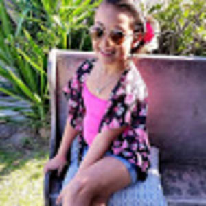 Meet your Posher, Elena